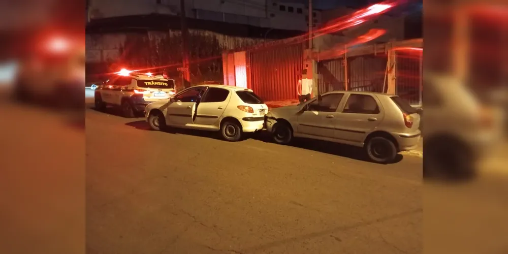 Situação aconteceu na rua João Buss, no Parque do Café, por volta das 22 horas desse sábado
