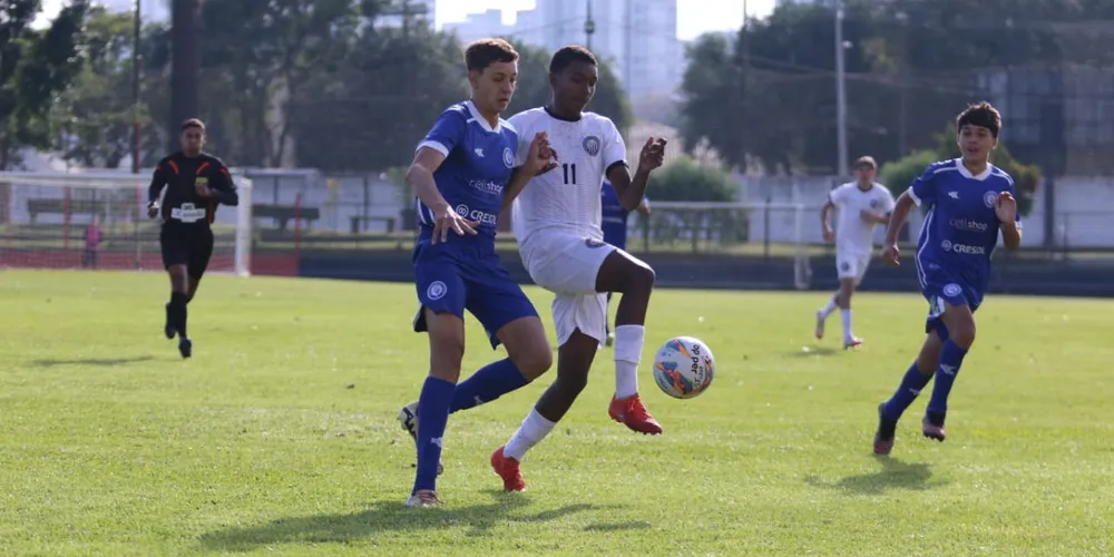 Foto da vitória do Sub-15 do Fantasma por 2 a 1 sobre o Foz do Iguaçu