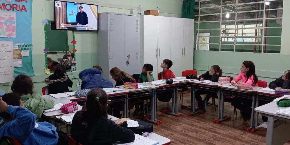 As atividades têm como foco desenvolver aspectos como responsabilidade compartilhada e a tomada de decisões em grupo