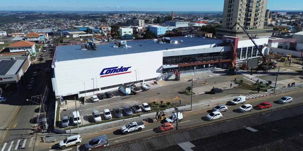 Inauguração contou com a participação da população e também de autoridades da cidade