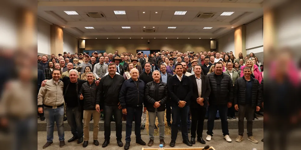 O evento contou com a presença do prefeito Adelmo Klosowski (PSD), do vice-prefeito Juarez Antonio (PL), vereadores e membros da sociedade civil organizada