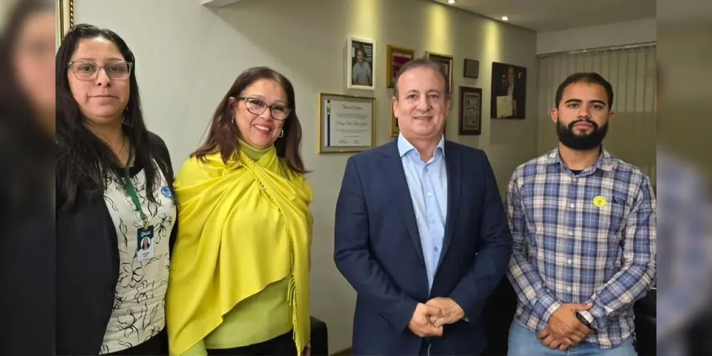 Tatiane Camargo, Helynez Ribas, Moacyr Fadel e Leopoldo Scheraiber estiveram reunidos