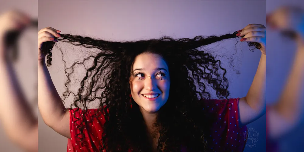 A cantora ponta-grossense Abda Vaz lançou sua primeira música inédita: o sambinha “Foi bom"