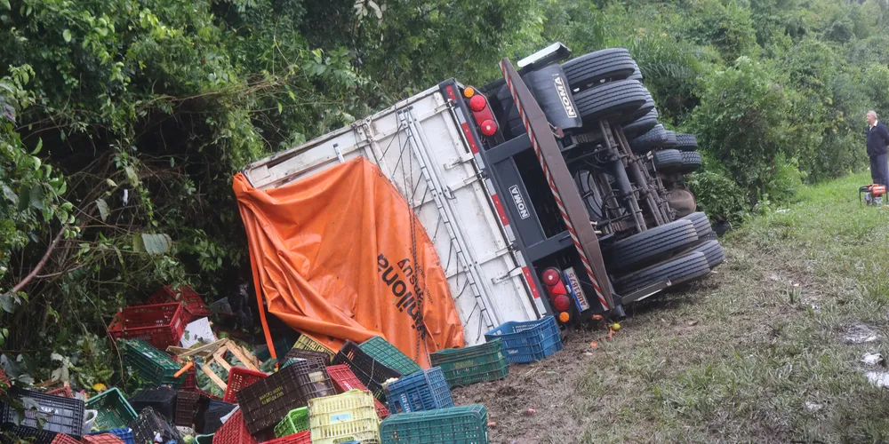 Acidente deixou um homem morto e outro ferido