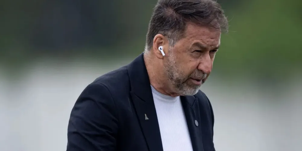 Augusto Melo está no centro de uma grande polêmica envolvendo a política do Corinthians