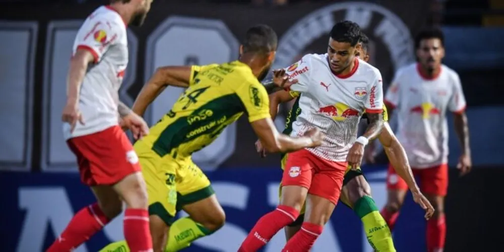 O Bragantino venceu o Mirassol por 1 a 0