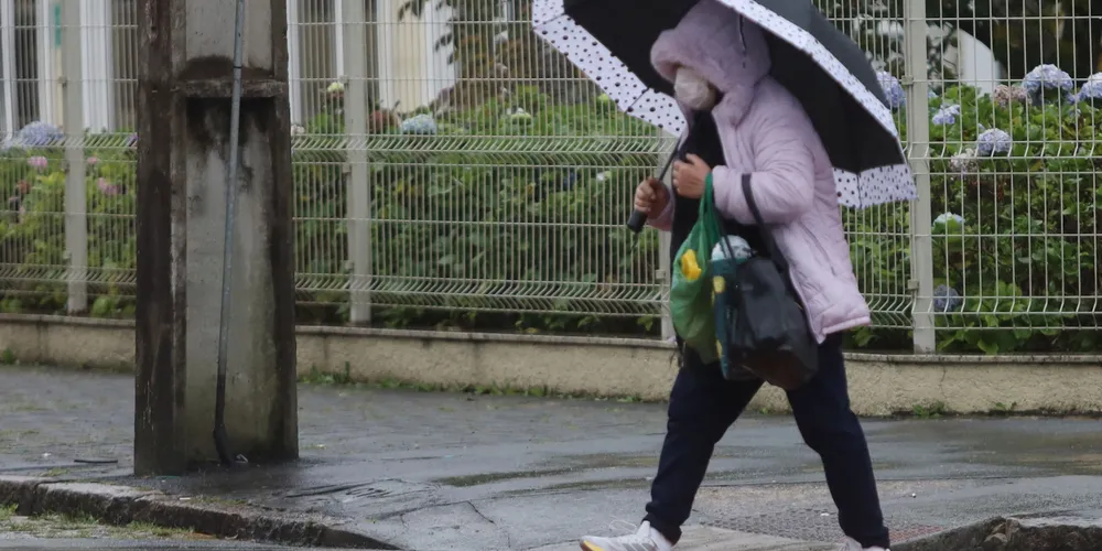 Ainda assim, nesta terça, a previsão não é de temporais
