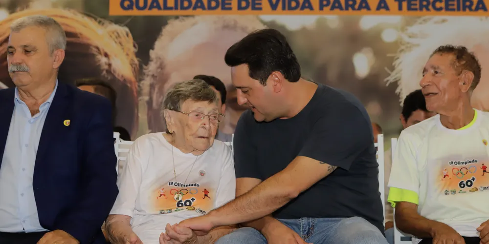 O governador Carlos Massa Ratinho Junior participa da inauguração da Cidade do Idoso de Irati, projeto pioneiro que reúne diversos serviços em um mesmo ambiente.