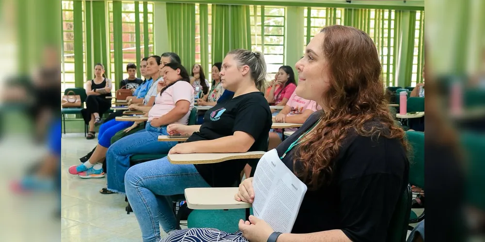 São encontros presenciais com temáticas práticas voltadas ao dia a dia de quem empreende ou deseja empreender