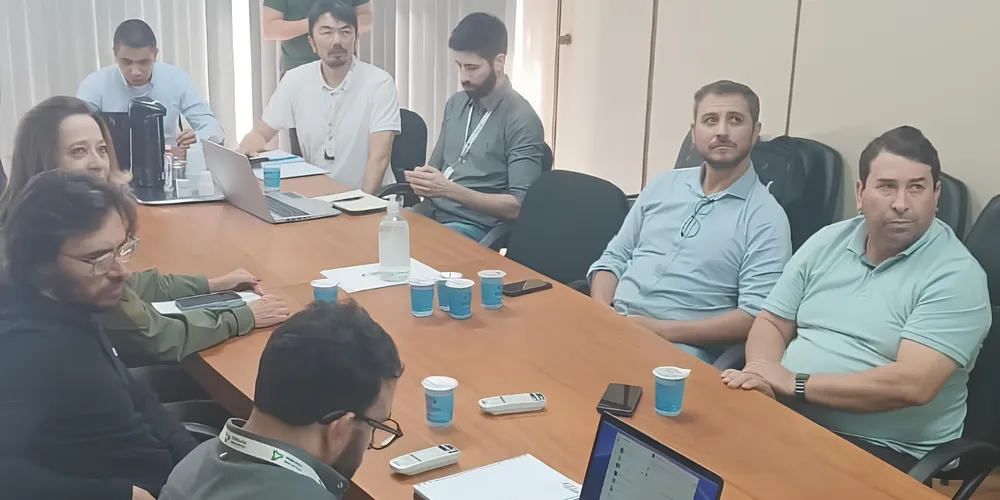 Douglas Modesto e Orli de Cristo estiveram em reunião com o DER nessa terça-feira (06)