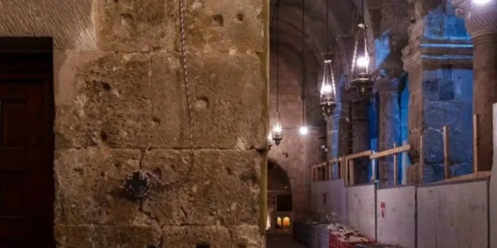 Escavação na Igreja do Santo Sepulcro