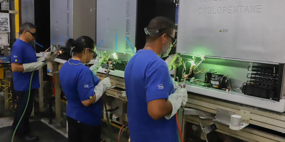 Produção de eletrodomésticos em Curitiba