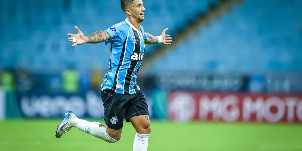 Com gol de Cristian Olivera, o Imortal venceu por 1 a 0