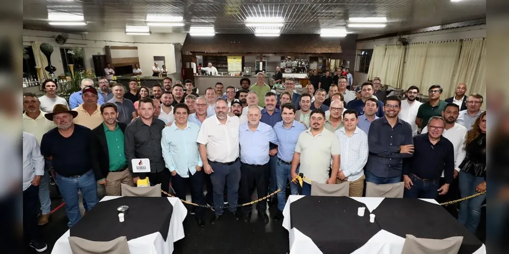 Deputado Alexandre Curi (PSD) e lideranças