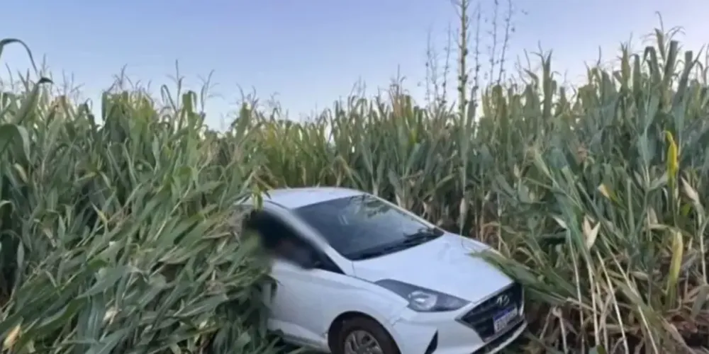 O veículo parou na área rural de ondeo casal morava