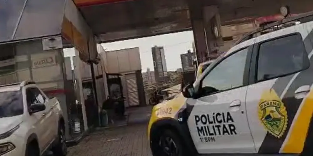 Os indivíduos receberam voz de prisão e foram encaminhados à Delegacia da Polícia Federal