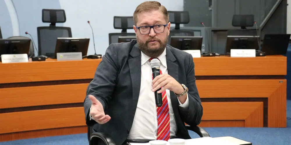 João Paulo Vieira Deschk compareceu à Câmara Municipal de Ponta Grossa