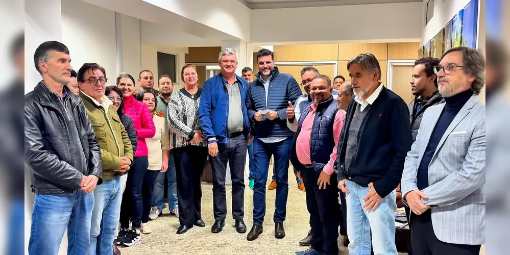 Juca Sloboda, Pedro Lupion, vereadores e secretários municipais estiveram reunidos em Jaguariaíva