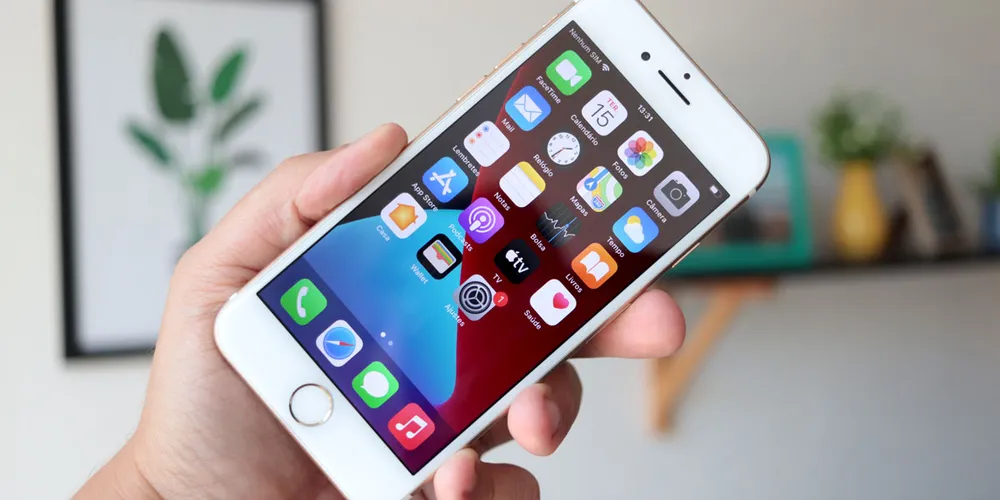 O principal risco de usar Iphones sem suporte a atualização é a segurança do dispositivo