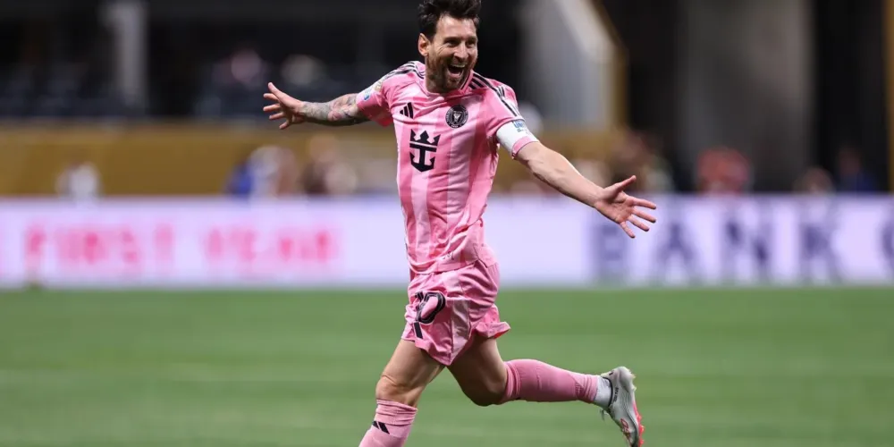 Messi foi eleito o melhor da partida