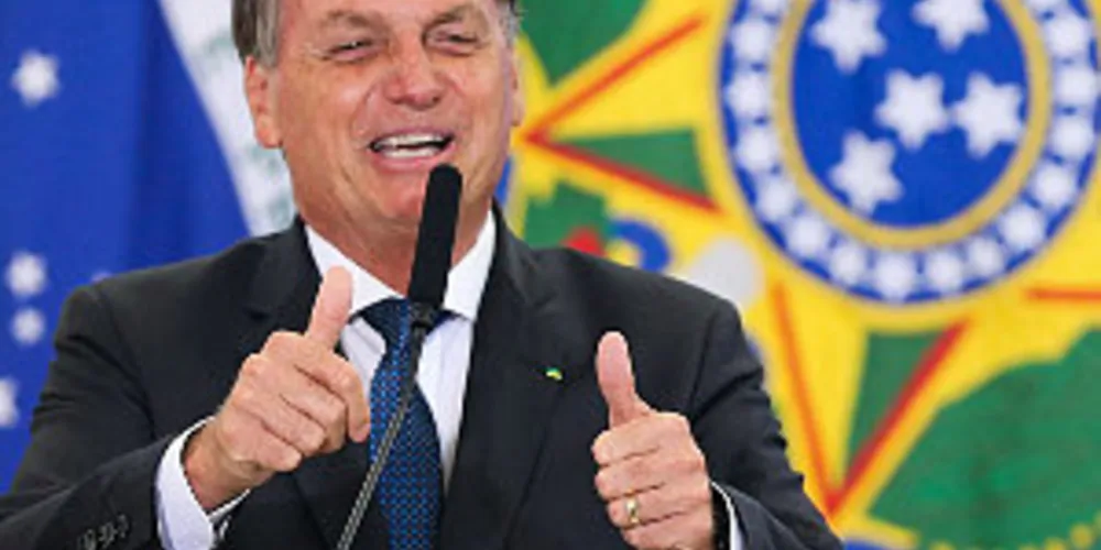 Bolsonaro repostou um vídeo onde afirma que será candidato a presidência