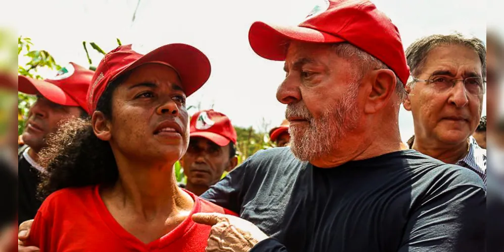 Luiz Inácio Lula da Silva participa, às 10h desta quinta-feira (29), da cerimônia de Entregas do Programa Terra da Gente