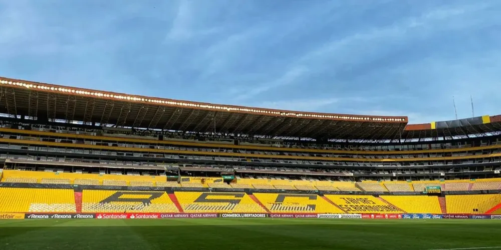Estádio Monumental Isidro Romero Carbo