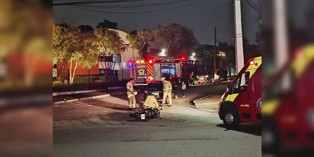 De acordo com o condutor, o motociclista atingiu a lateral do carro
