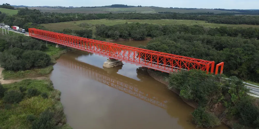 Ponte entre a Lapa e Campo do Tenente