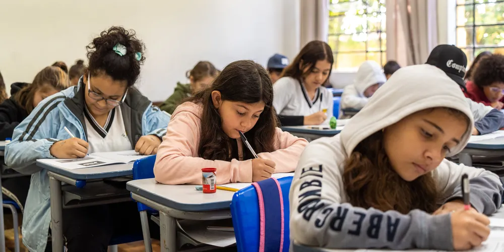 Secretaria da Saúde emite nota orientativa para prevenção da gripe nas escolas do Paraná