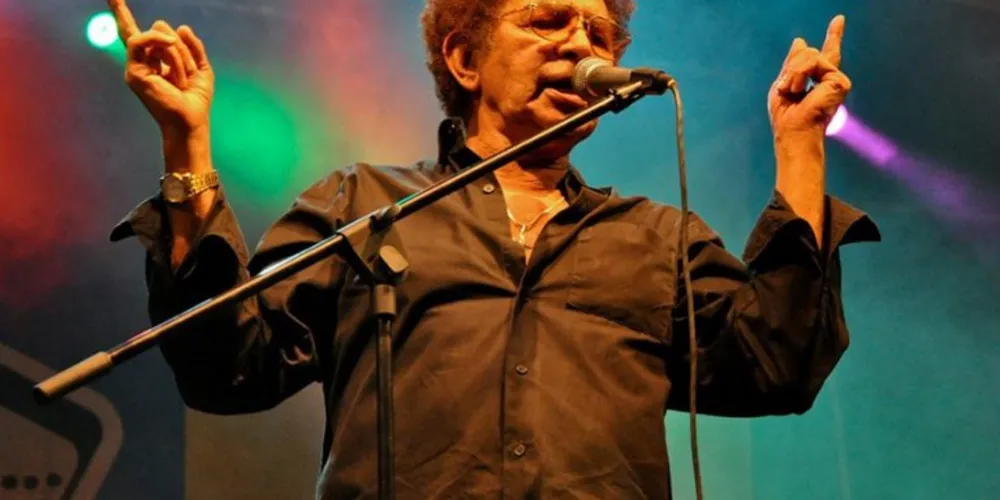 Reginaldo Rossi nasceu em 14 de fevereiro