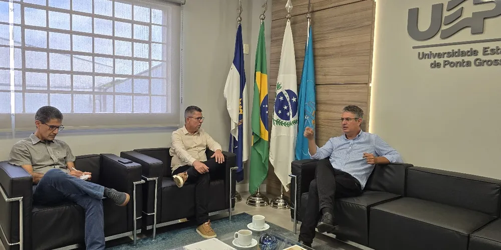 Julio Küller destaca o compromisso e a parceria da reitoria da UEPG para com o Poder Legislativo