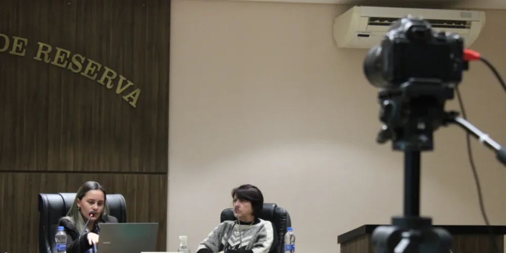 O relatório de prestação de contas referente ao primeiro quadrimestre deste ano foi apresentado nessa segunda-feira (02)