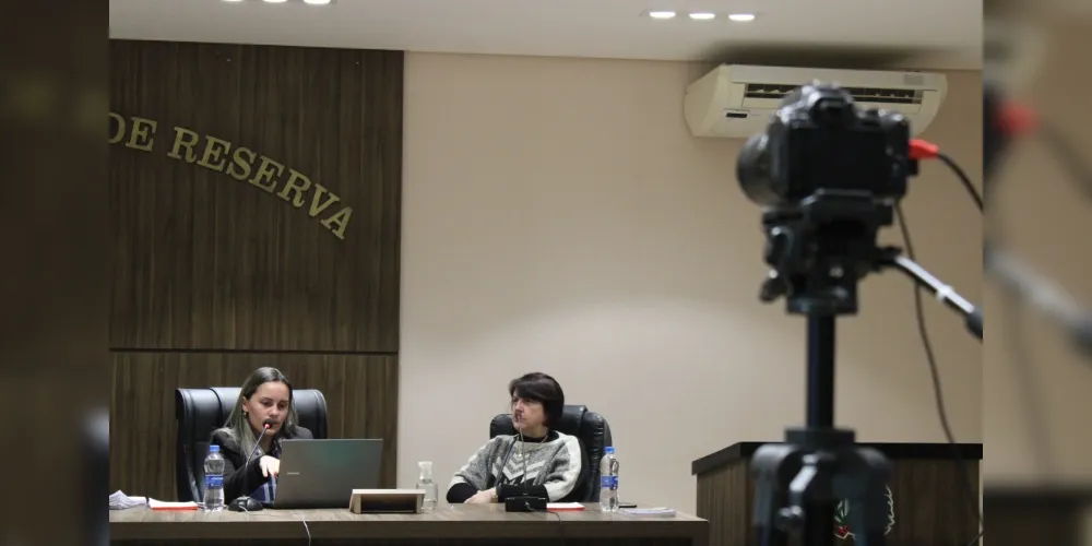 O relatório de prestação de contas referente ao primeiro quadrimestre deste ano foi apresentado nessa segunda-feira (02)
