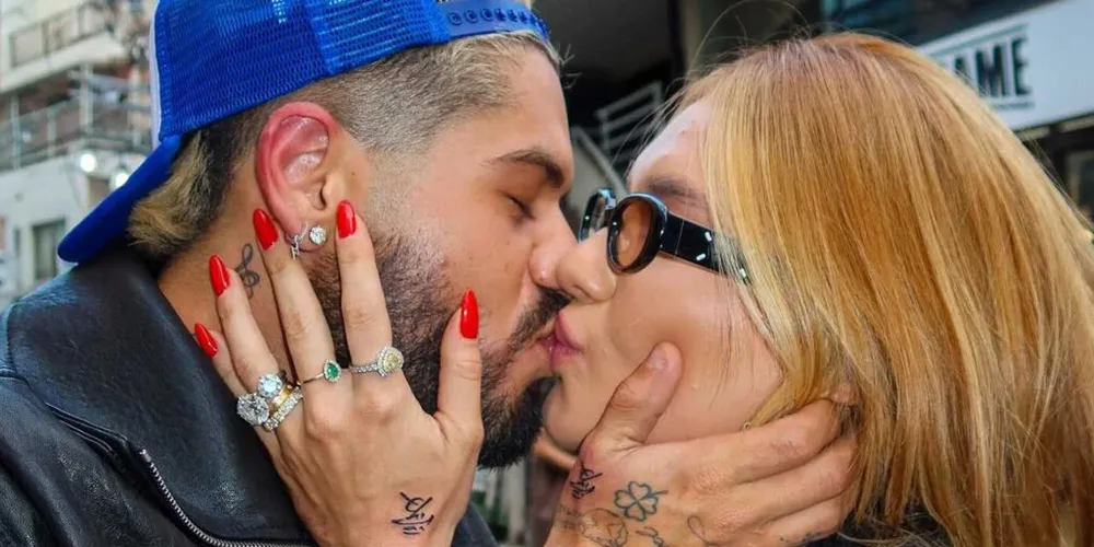 "Não estarmos juntos como casal, nunca será motivo para não darmos valor a tudo que construímos, uma família linda", escreveu o casal em suas redes sociais