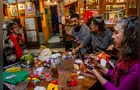 Carnaval em maio: desfile encerra oficina gratuita de adereços em PG neste sábado
