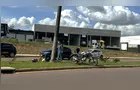 Moto perde o controle e bate em poste na 'Dom Geraldo Pellanda'