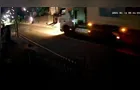 Caminhão rompe cabos de energia elétrica em rua de 'Uvaranas'