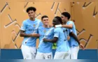 Com 'brazucas' em campo, Manchester City larga bem e vence Wydad