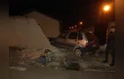 Condutor bêbado invade a calçada e destrói muro de casa em bairro de PG