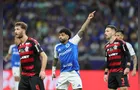 Gabigol aplica lei do ex e Cruzeiro derrota o Flamengo no 'Mineirão'