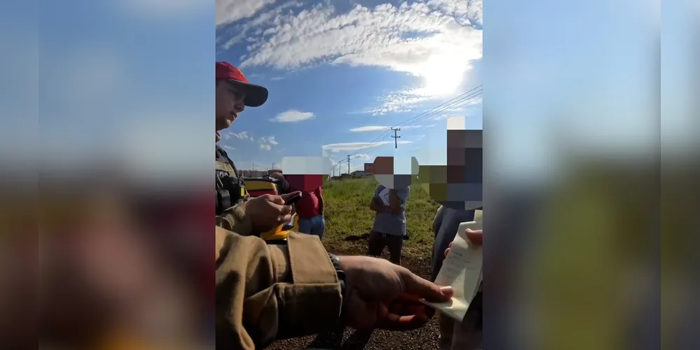 O homem recebeu voz de prisão por corrupção ativa