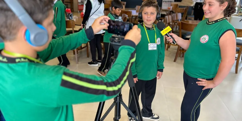 Desde 2024, as premiações às turmas e educadores acontecem na moderna sede do Grupo aRede, em Ponta Grossa