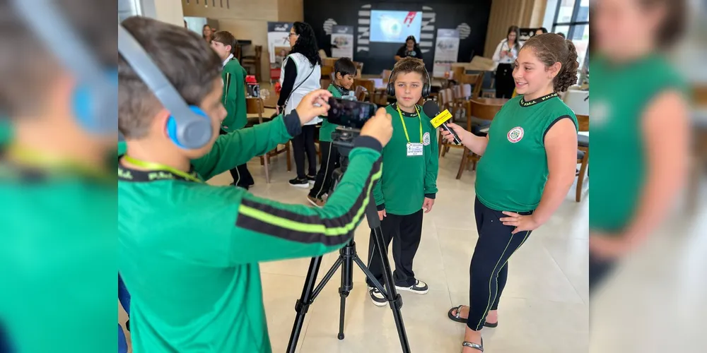 Desde 2024, as premiações às turmas e educadores acontecem na moderna sede do Grupo aRede, em Ponta Grossa