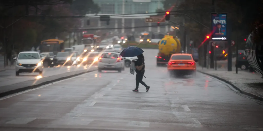 Paraná terá chuvas neste final de semana