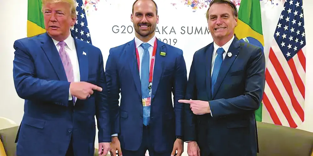 Com tarifaço de Trump em defesa de Jair Bolsonaro, setores do Paraná como madeira, móveis, sucos, pescados e papel e celulose podem perder até 98% do mercado, com risco direto para 620.000 empregos