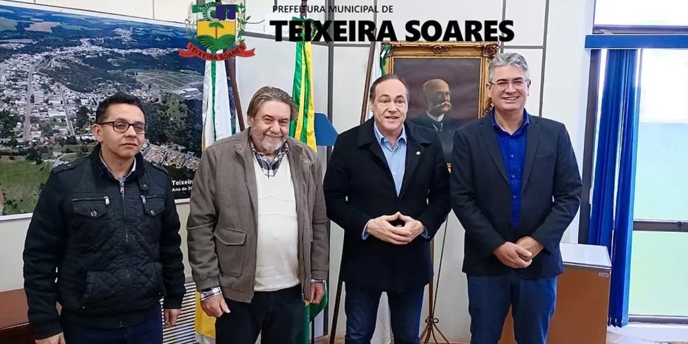 Julio Küller esteve acompanhado do deputado federal Reinhold Stephanes Junior