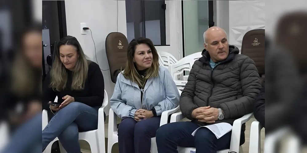 A prefeita Dayane Sovinski (PSD) também esteve presente na Audiência Pública que detalhou as obras