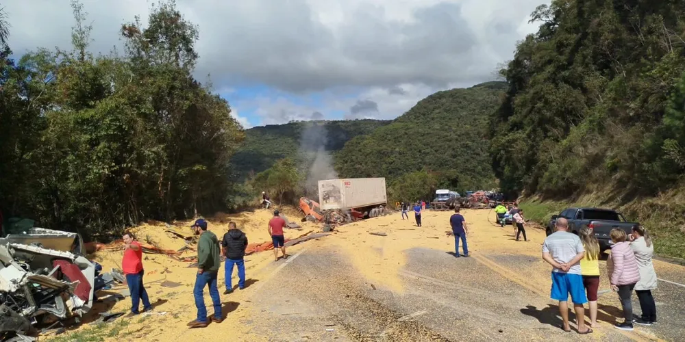 O grave acidente ocorreu no início da tarde desta sexta (8)