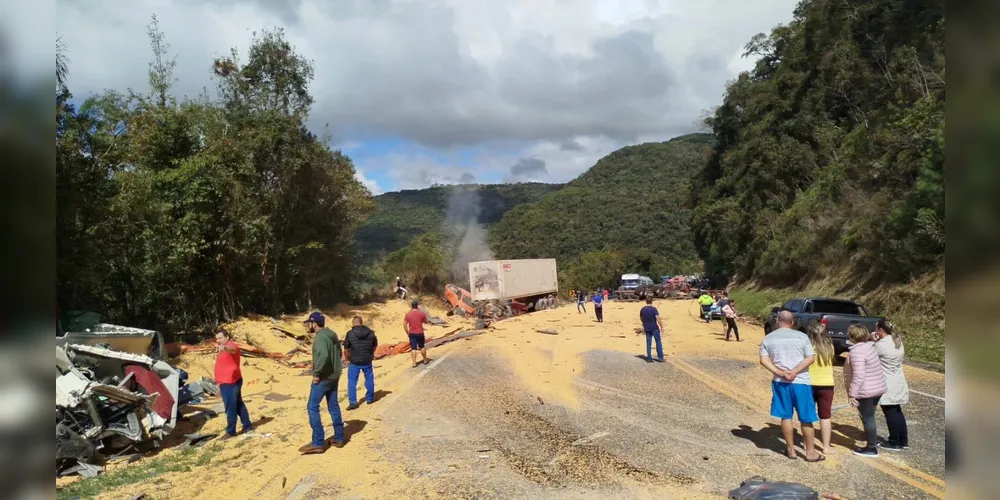 O grave acidente ocorreu no início da tarde desta sexta (8)